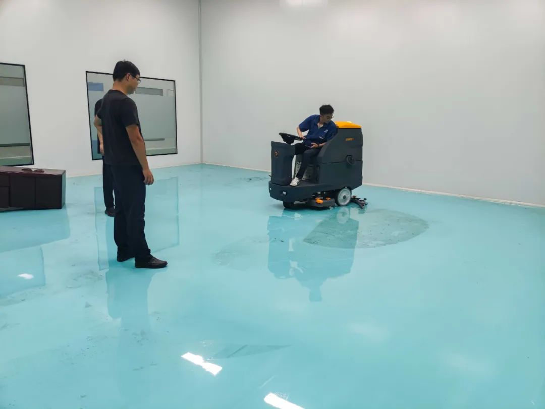 廠家來說全自動洗地機無法工作的解決方法 廠家來說全自動洗地機無法工作的解決方法